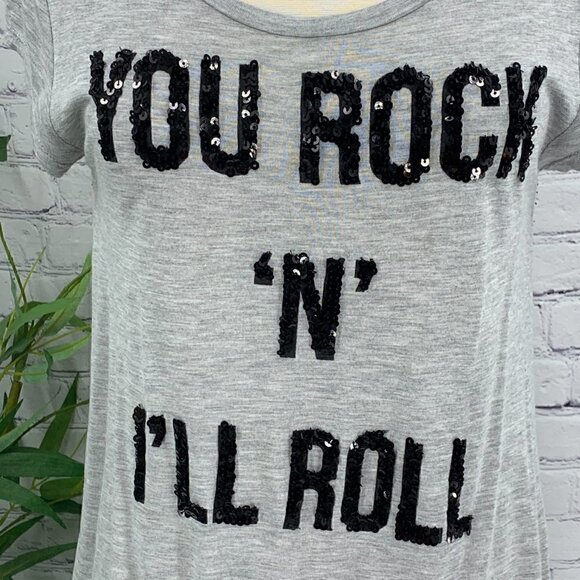 🎉H&M Gray 'You Rock & I'll Roll" Graphic Tee - Picture 2 of 7